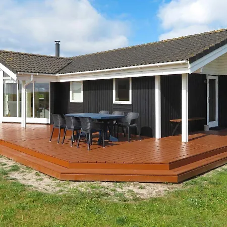 Calm Holiday In Harboore With Sauna Дом отдыха *